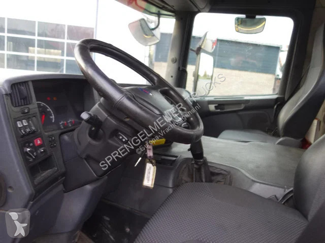 Camião Scania P380 8X4 20 CUB STEE KIPPER