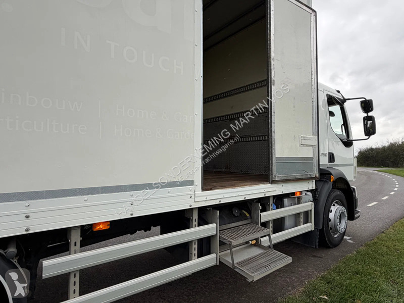 Teherautó Volvo 250.18