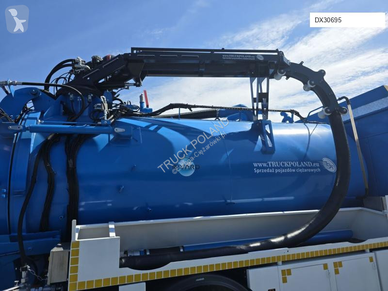 Камион Renault RIVARD HYDROCURE