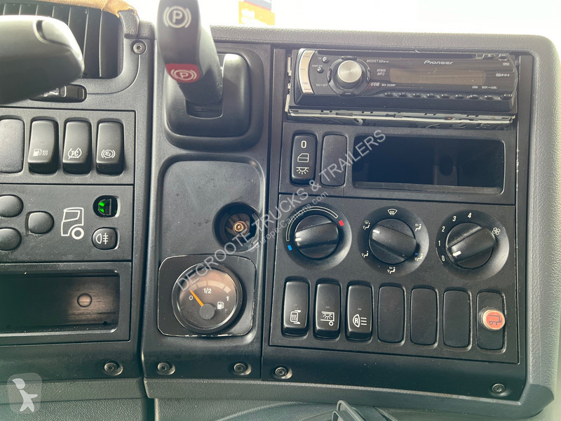 Camión Scania 230