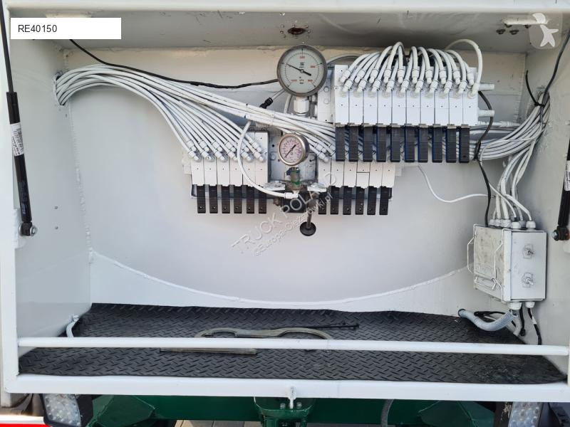 Semirimorchio  with suction WELGRO fodder,...