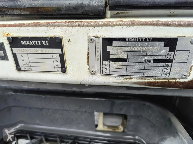 Camion Renault 370 11000L INSULATED INOX TANK -...
