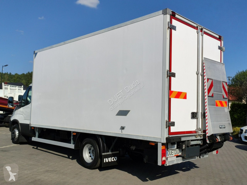 Camião Iveco 70C18 Mroźnia Ściana Grodziowa...