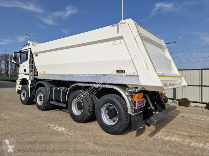 Camion MAN TGS 8x4 kipper