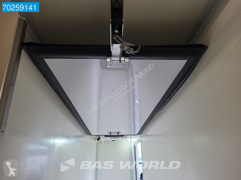 Camion Mercedes 816 4X2 7.49t Thermoking B-100...