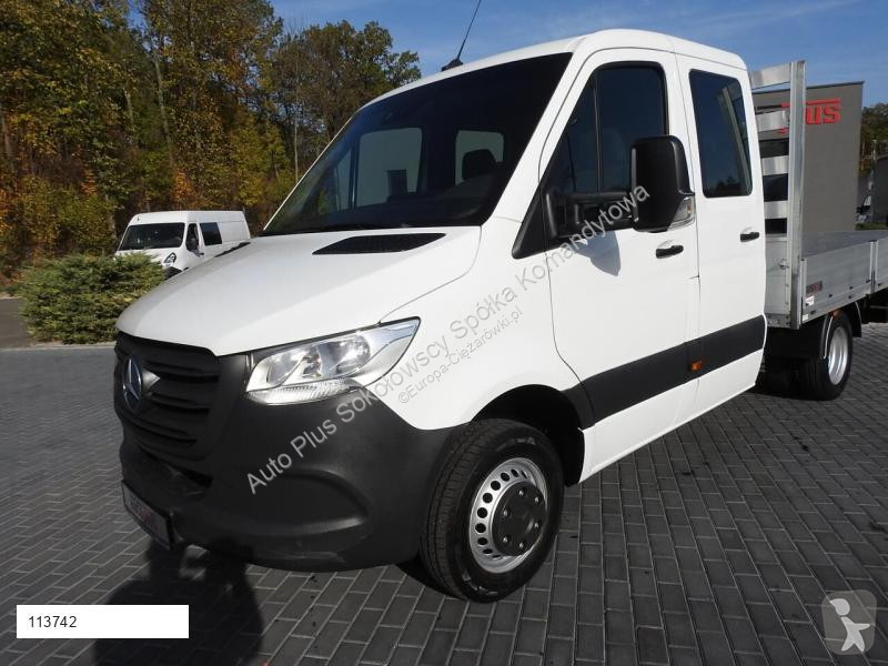 Véhicule utilitaire Mercedes SPRINTER 516...