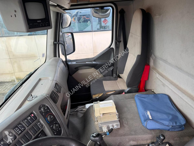 Kamion Renault 370 DXI