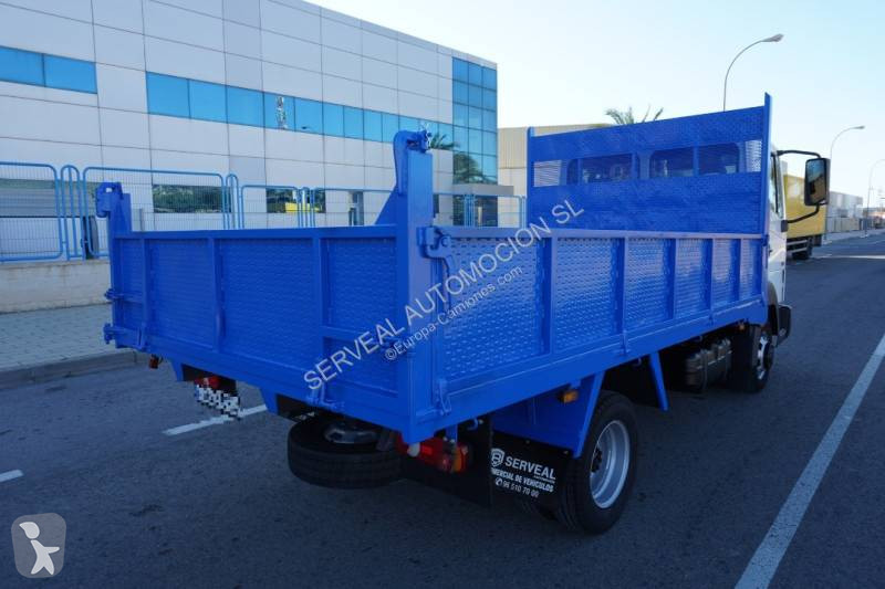 Camion Nissan