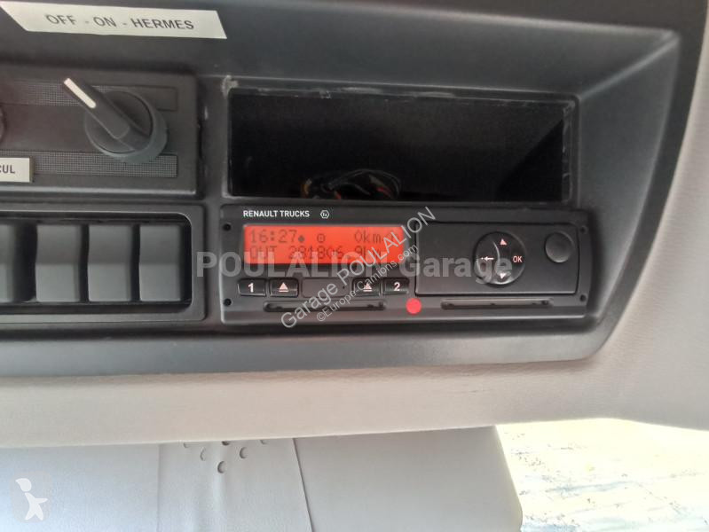 Kamion Renault CITERNE MAGYAR 10500L, 4 CPTS D...