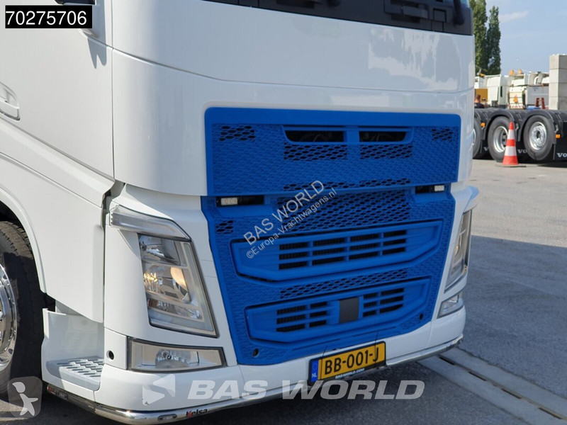 Camion Volvo FH 500 6X2 -Truck LOW Milage!...