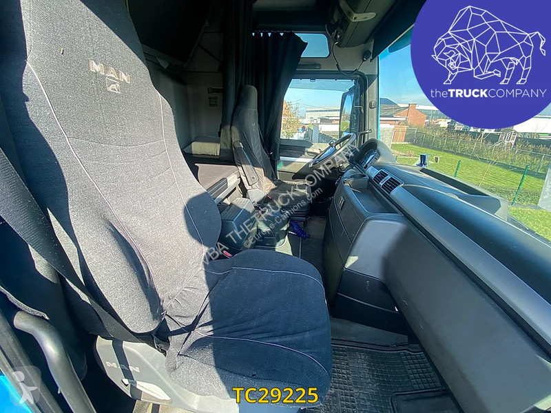 Camion MAN 440