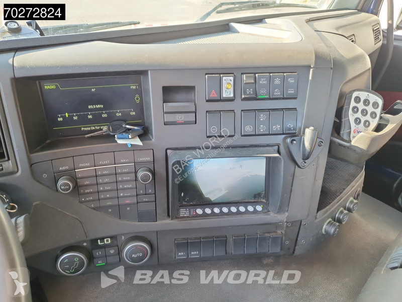 Kamion Volvo 460 8X4 NL-Truck 28 Tonnes...