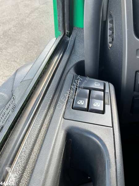 Camion Renault 300.12 Manual Hiab 8 Tonmeter...