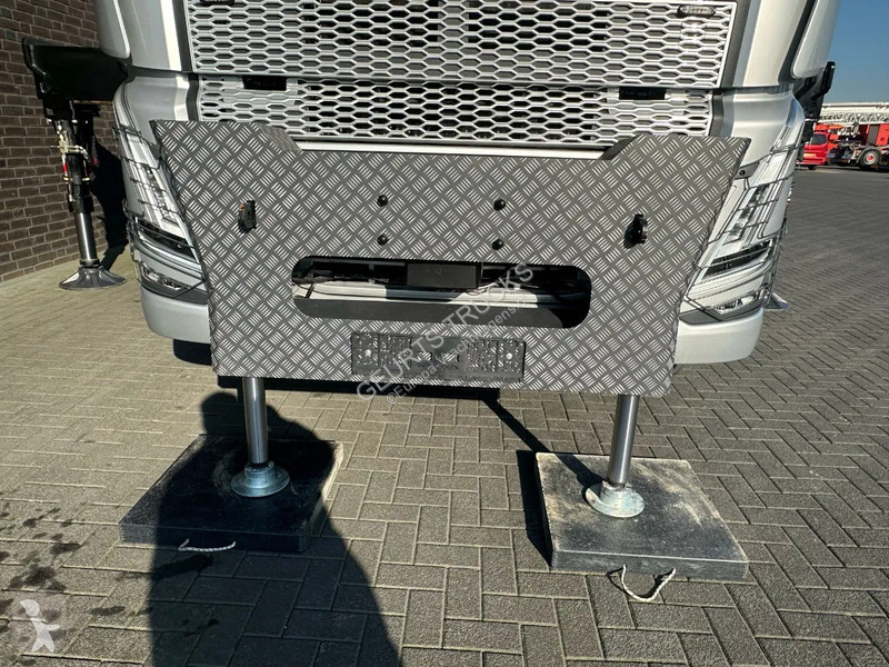 Lastbil Volvo 500 8X4 RF-RT40G FASSI F1450R.2.8...
