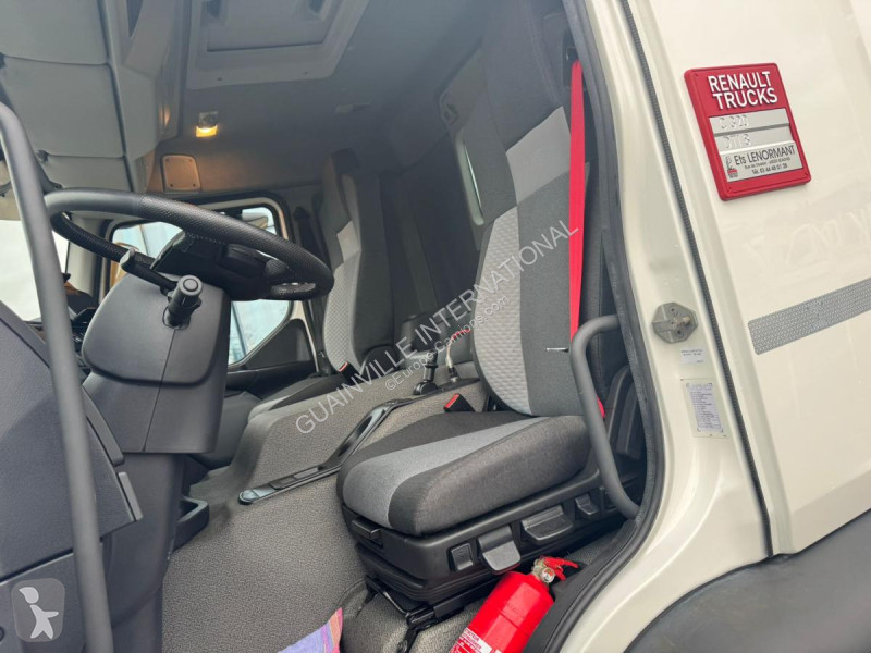 Camion Renault 320 DTI8 Gamme C