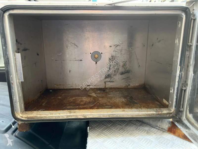 Kamion Volvo 8X4 + STETTER 9 M3 MIXER/MISCHER +...