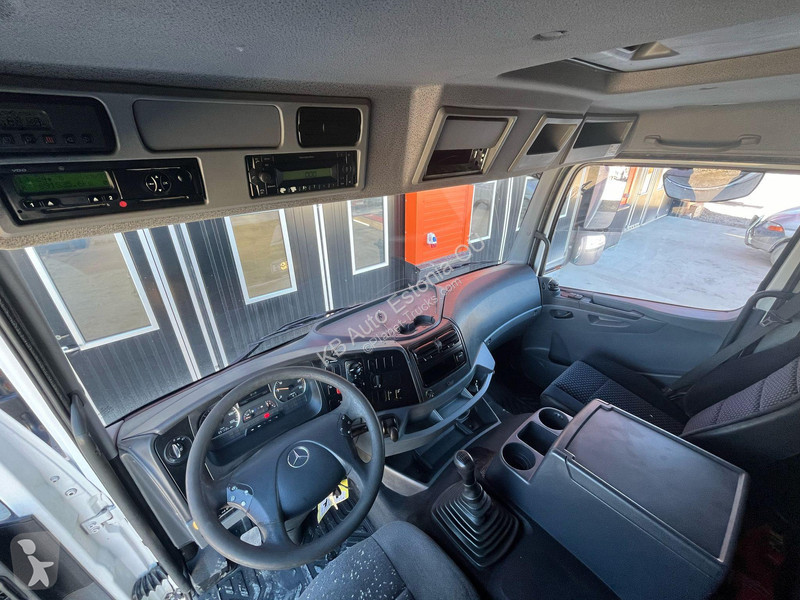 Camion Mercedes 1829 4x2 BOX L=8474 mm
