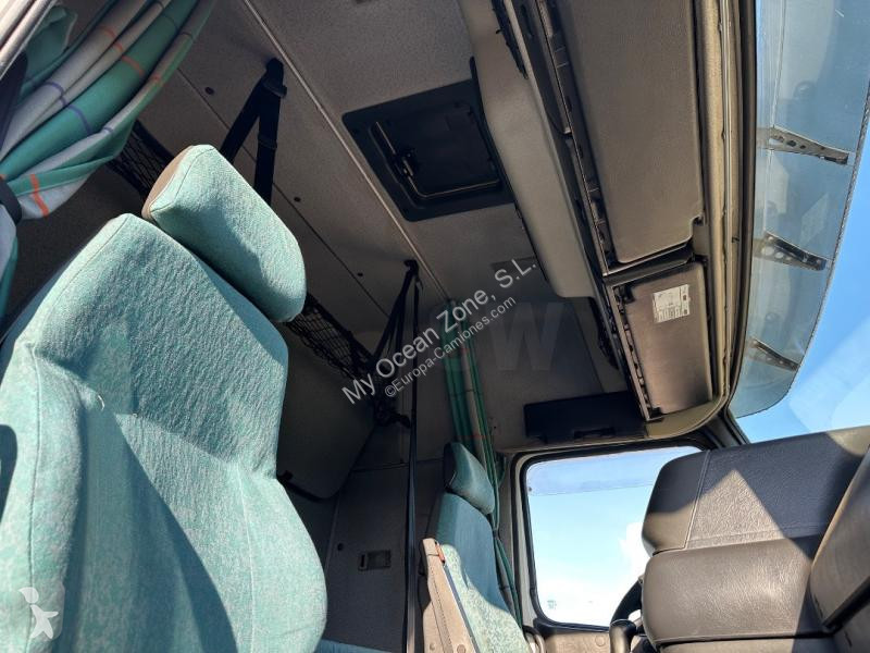 Camión Volvo 380