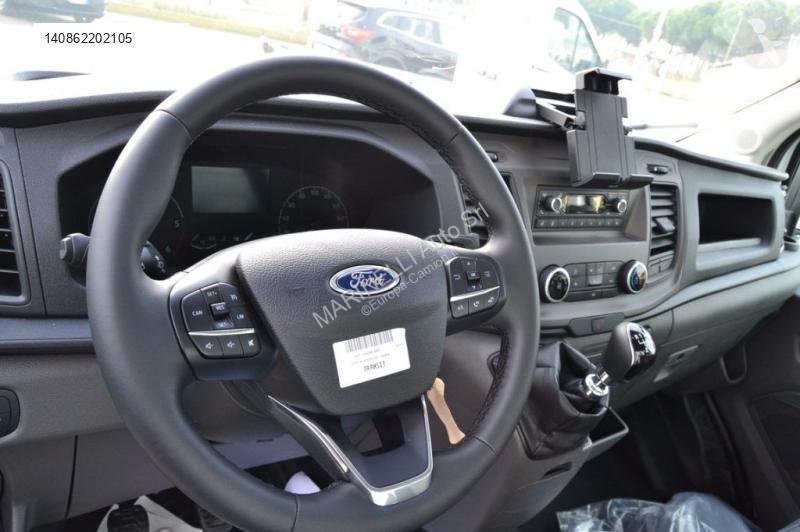 Véhicule utilitaire Ford 350 CASSONE...