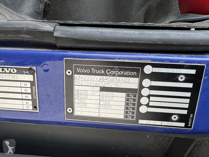 Kamion Volvo 250 4X2 EURO 6 CARGO LOCK +...