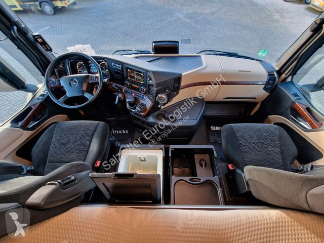 Kamion Mercedes 2545 / KOMPLETT! / Alukappen /...