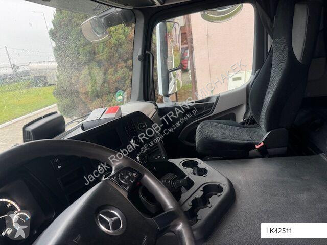 Camion Mercedes 18-46