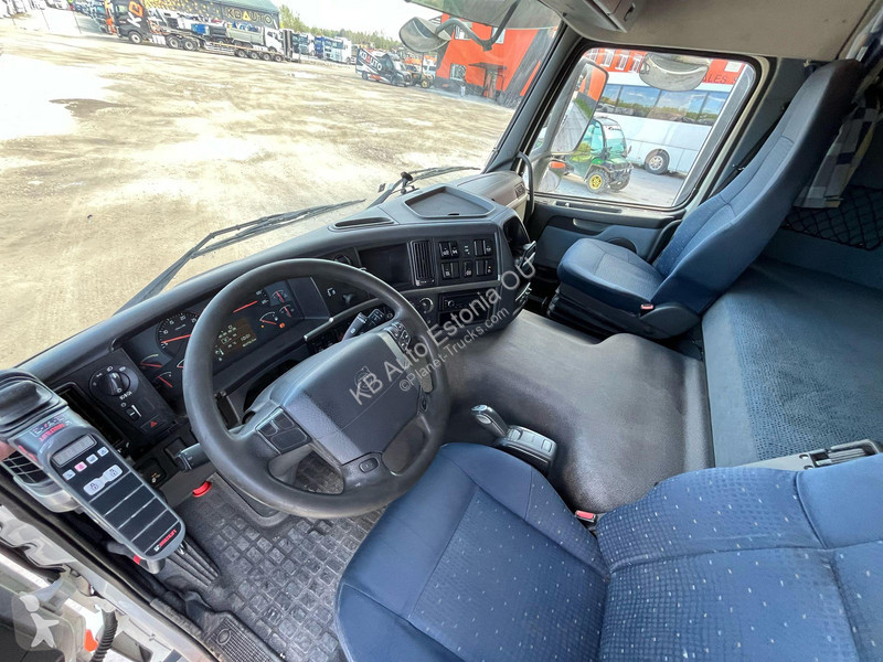 Kamion Volvo FM 420 6x4 HIAB 20 ton / L=5600 mm