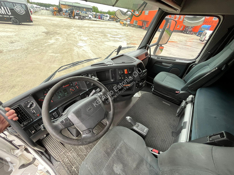 Camion Volvo 500 6x2 TANK 18300 l / 4000 + 5000...