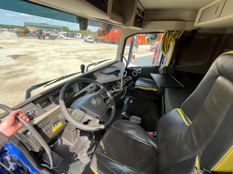 Kamion Volvo 750 6x4 RETARDER / TANDEM AXLE...