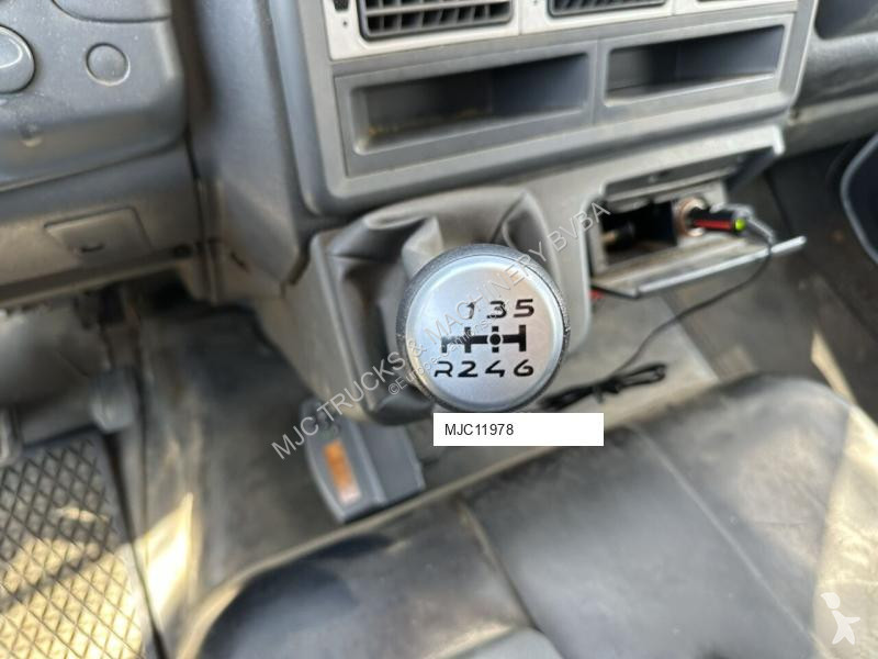 Kamion Iveco EUROCARGO 80E18 CLOSED BOX 6m00 x...