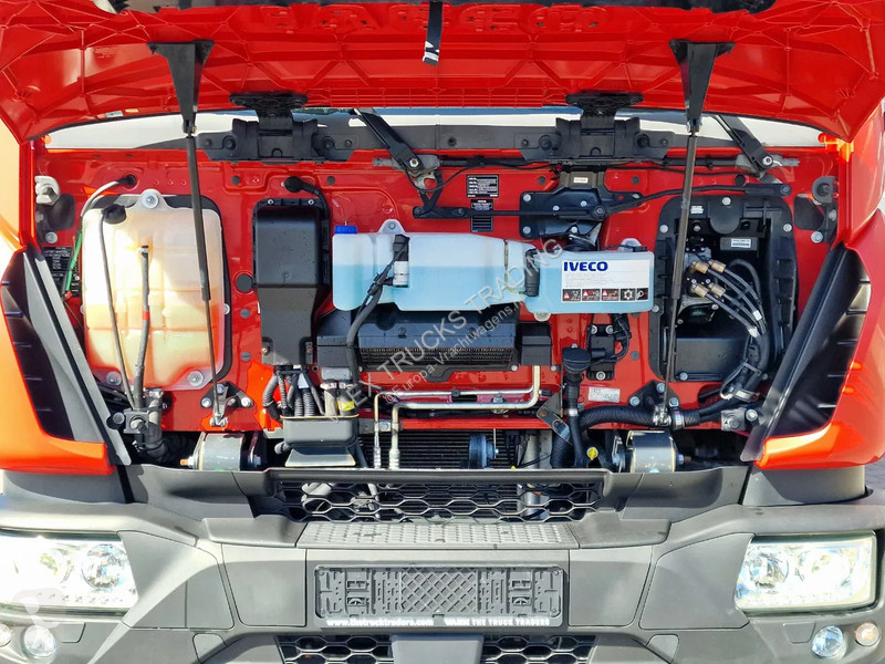 Kamion Iveco 75-190 Isotherm box - Zepro...