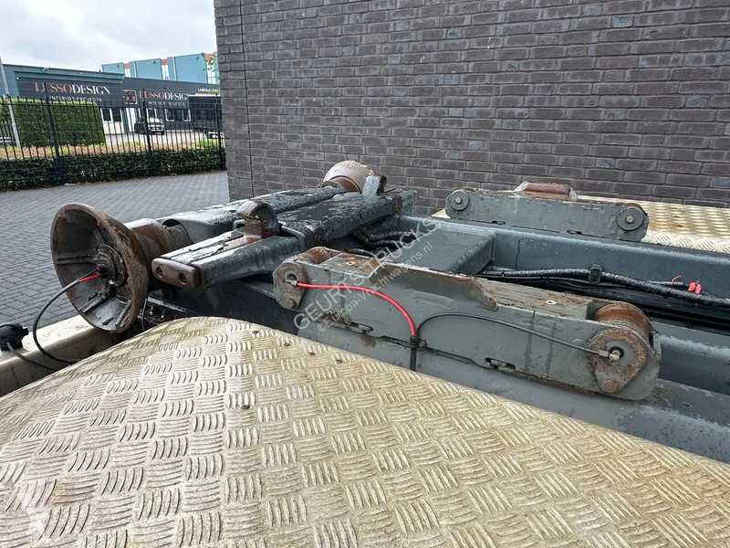 Kamion Mercedes 2545 6X2 MET HIAB MULTILIFT...