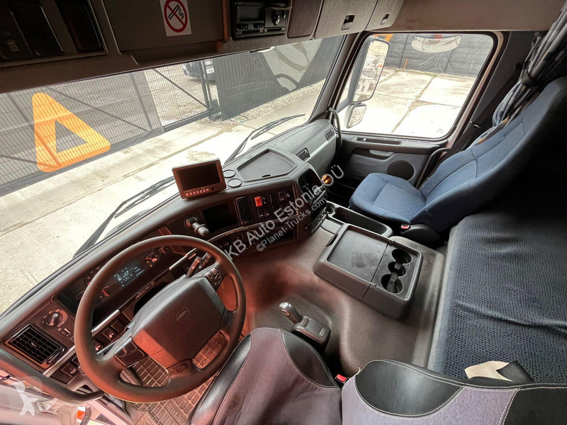 Camión Volvo 6x2*4 HYDRAULICS / CHASSIS L=6875 mm