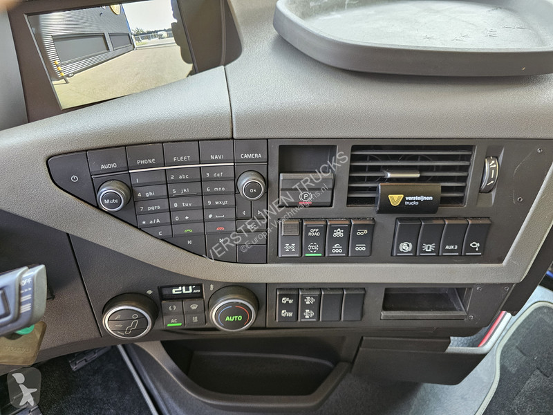 Vrachtwagen Volvo 10x4 / ERKIN 245.000 L 7+5 /...