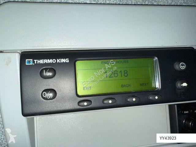 Lastbil Iveco 180E32 Schmitz / Thermo King...