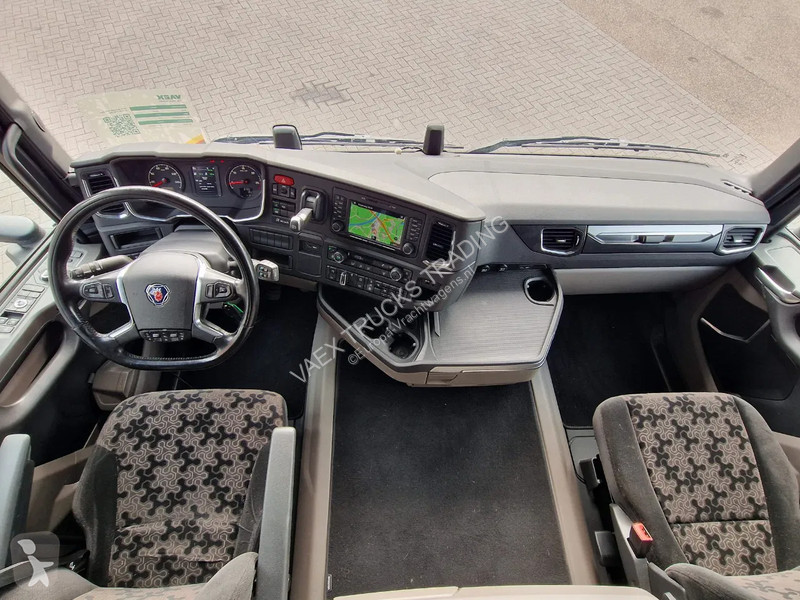 Kamion Scania 410 Highline 6x2 - Curtain sider...