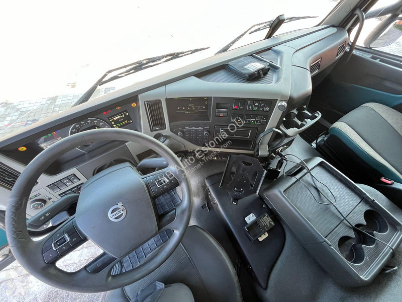 Camión Volvo FM 370 6x2*4 JERR-DAN SRS / WINCH...