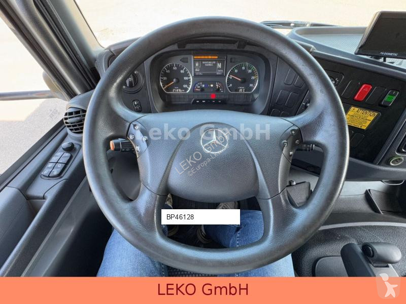 Kamion Mercedes 1024