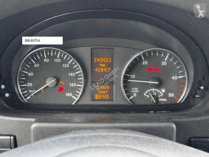 Camión Mercedes 906 Fleischhacken
