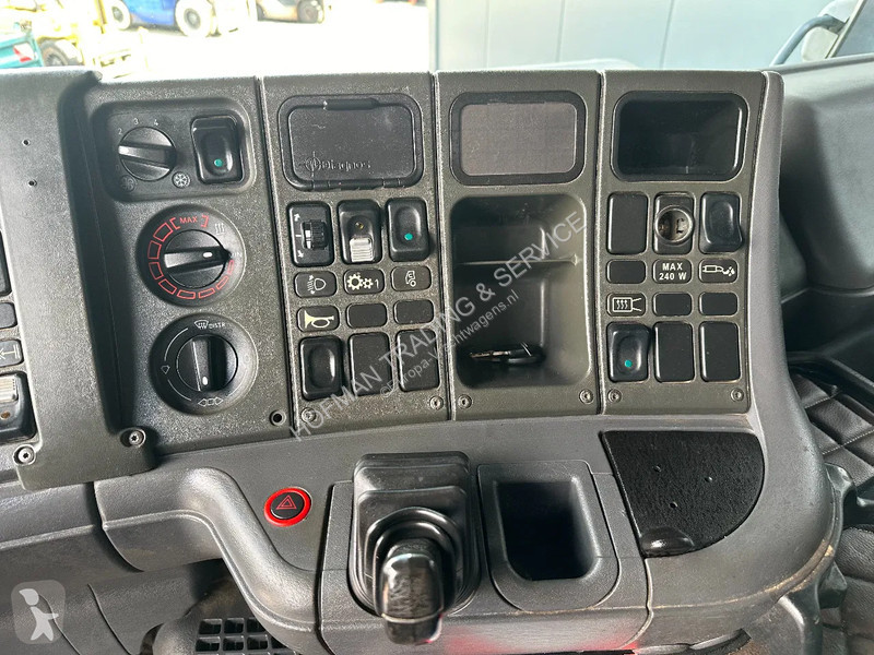 Kamion Scania 144-460 V8