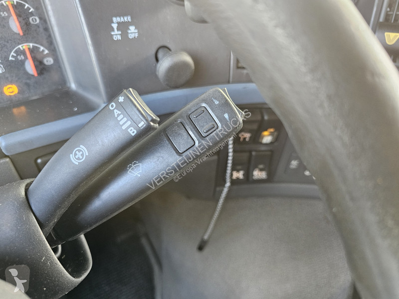 Kamion Volvo 440 / 10X4 / TIPPER / HUB...