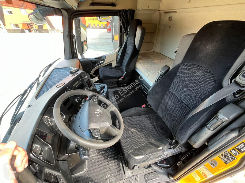 Camion Mercedes 2545 6x2*4 BOX L=7400mm