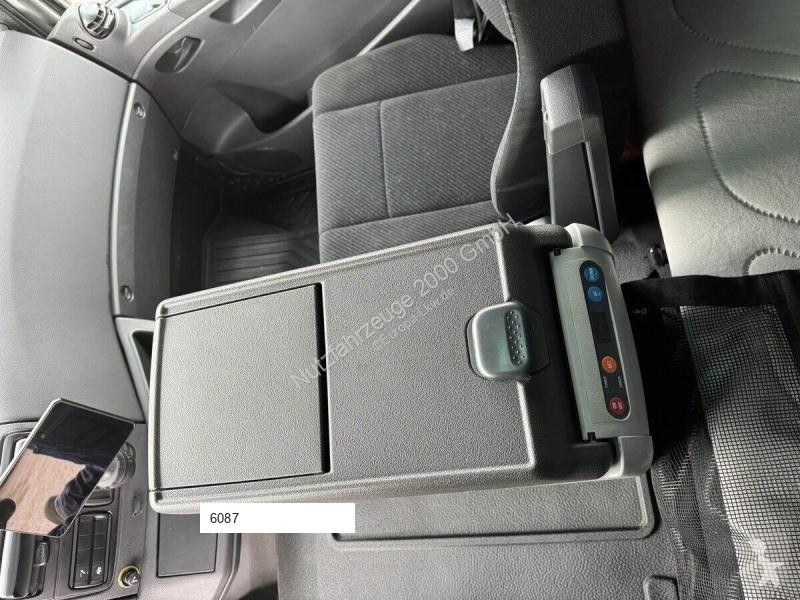 Kamion Mercedes 1227