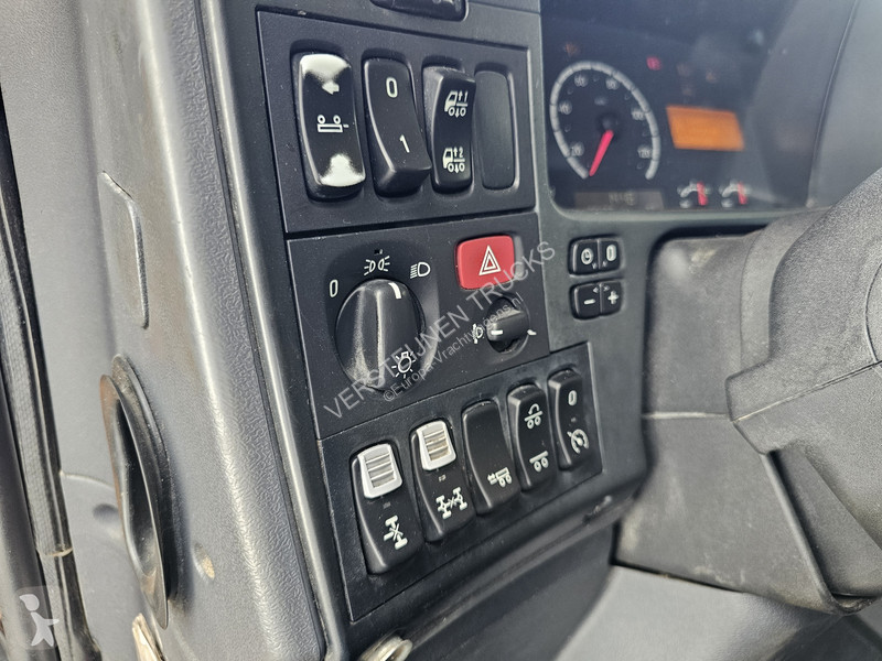 Camion Scania P420 / MANUAL GEARBOX / 10x4 /...
