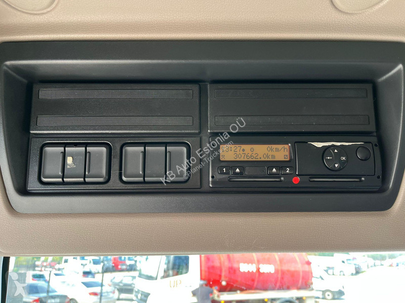 Kamion DAF 210 4x2 BOX L=6815 mm