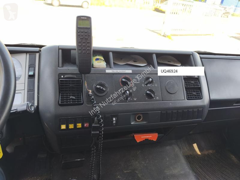 Vrachtwagen MAN LE 10.220 Koffer Euro 3 4x2...