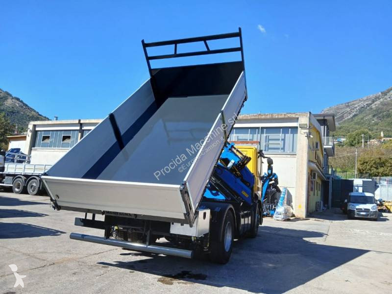 شاحنة Iveco