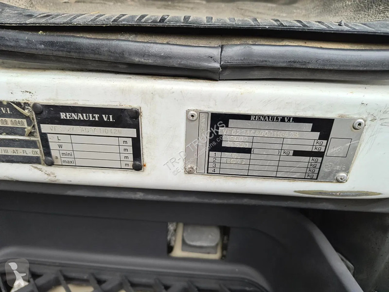 شاحنة Renault 270 13500L FUEL / CARBURANT TRUCK...