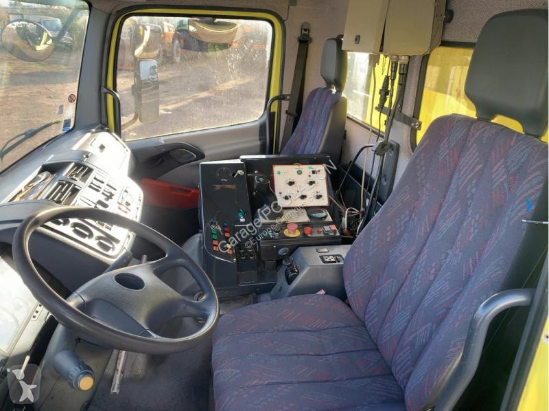 Vrachtwagen Mercedes 2628
