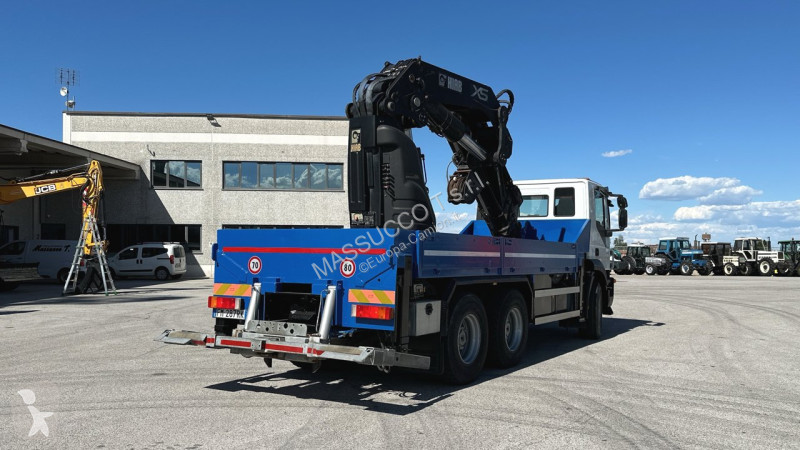 Vrachtwagen Iveco 410